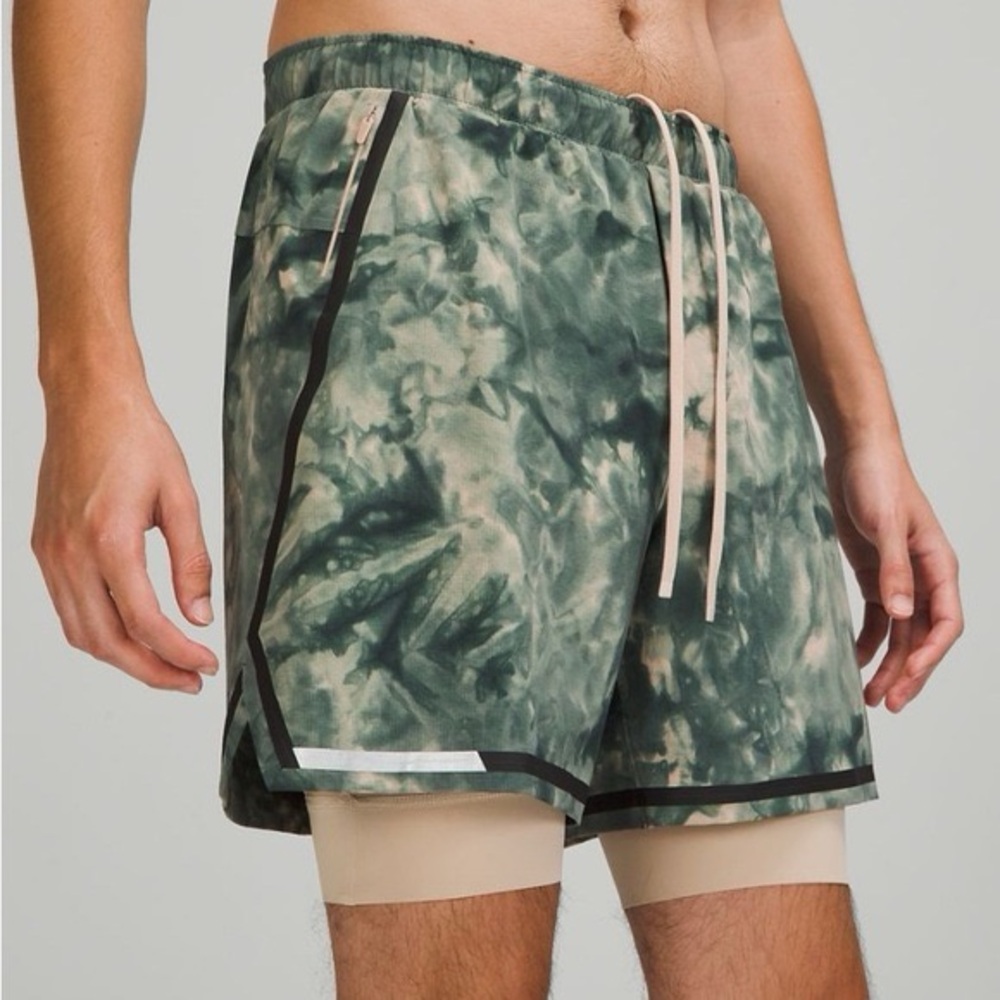 Lululemon surge shorts with liner Tie-Dye NWOT size tag still on
